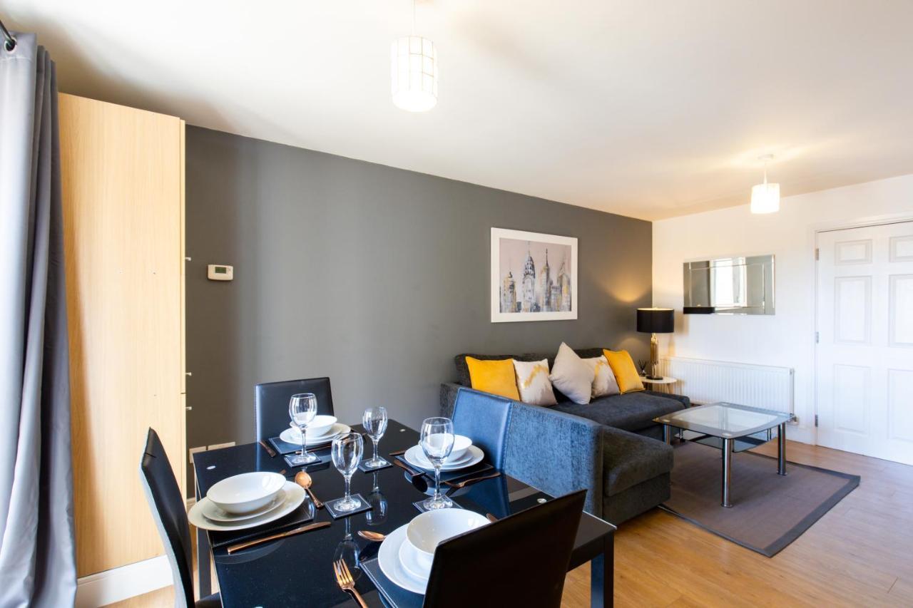 Velvet 1-Bedroom Apartment, Clockhouse, Hoddesdon Zewnętrze zdjęcie