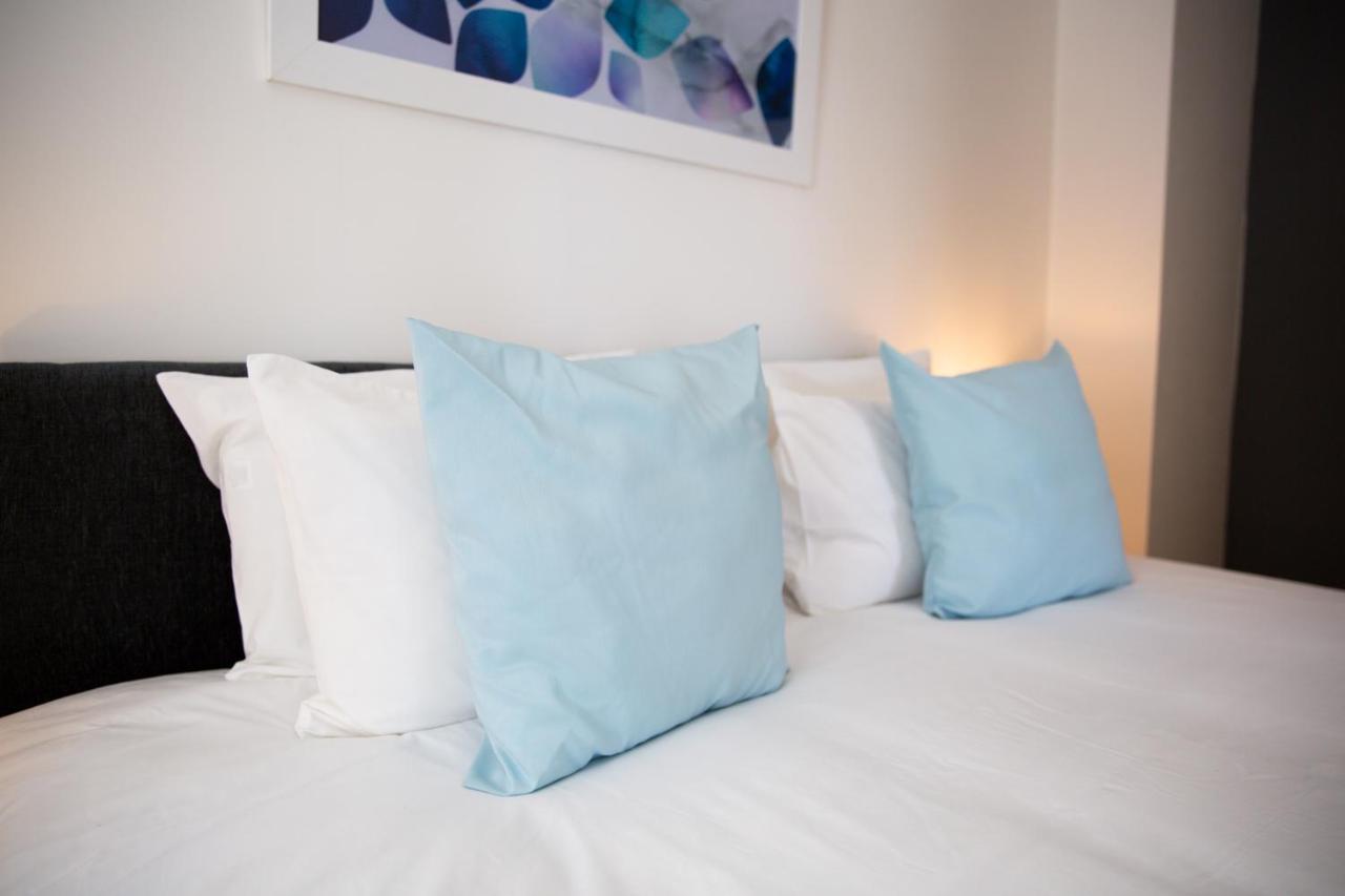Velvet 1-Bedroom Apartment, Clockhouse, Hoddesdon Zewnętrze zdjęcie