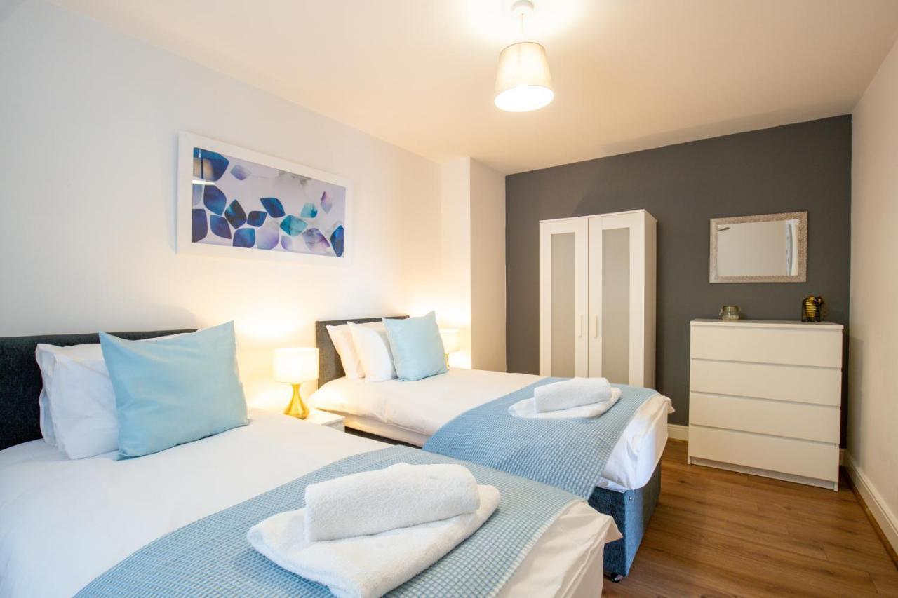 Velvet 1-Bedroom Apartment, Clockhouse, Hoddesdon Zewnętrze zdjęcie